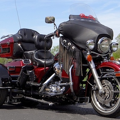 H-D-Dresser-Custom-Maroon-Black-6