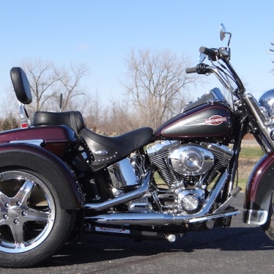 H-D-Heritage-Softail-PTM-Granite-Metallic-Maroon-Classic-15-in-Chrome-Bags-Also-PTM-2-copy