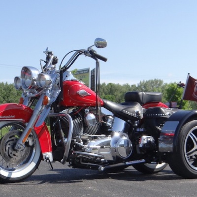 Harley-Davidson-Heritage-Softail-Red-Standard-Black-15-inch-Kool-Mach-Face-Fender-Shields-Beehive-Lights-Charles-Gilbert-5-copy