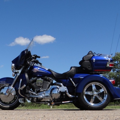 Harley-Davidson-Ultra-Classic-2006-SN-17423-Joseph-W.-Miller-Jr.-PTM-Blue-Classic-Flared-15-in-Chrome-Reverse-12