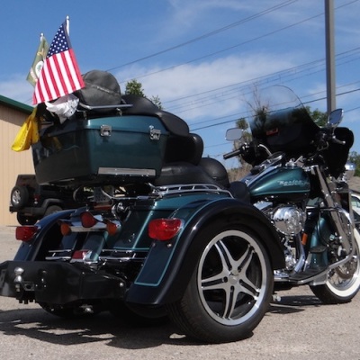 Harley-Davidson-Ultra-Classic-PTM-Black-Dark-Teal-Custom-Flared-15-Mach-Face-5-copy