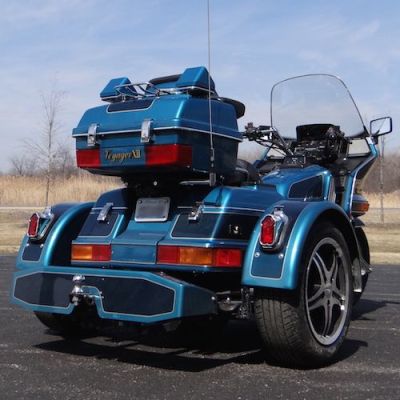 Kawasaki-Voyager-1200-Standard-PTM-Dark-Blue-Light-Blue-15-in-mach-face-tombstone-lights-36-copy
