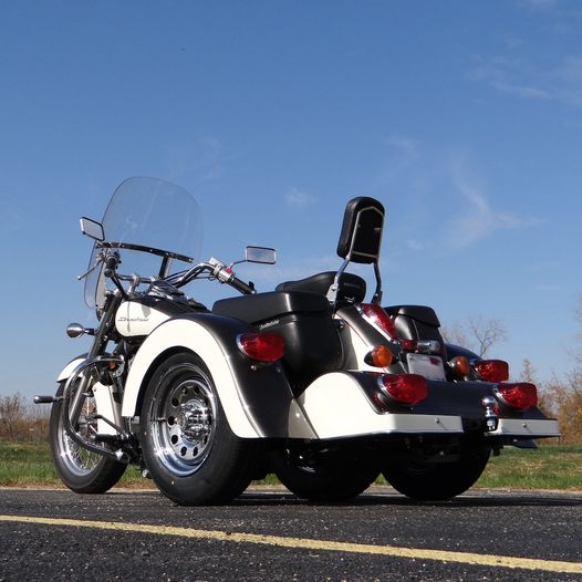 White Voyager Kit<br />

